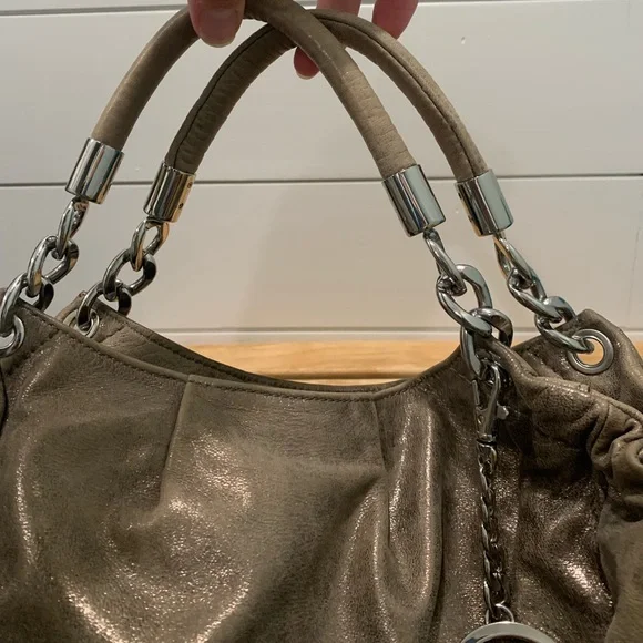 Michael Kors, champagne purse with silver accents - Picture 3 of 10